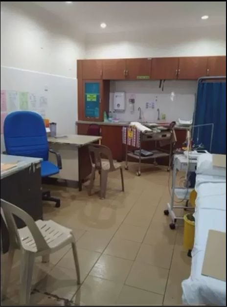 社交媒体流传一段视频，一名男子以马来语大力鞭挞大山脚医院的医务人员不足。