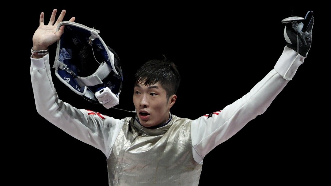 香港男子花剑代表张家朗夺得奥运金牌后，中联办向东京奥运香港代表团致贺电。（图取自路透社）
