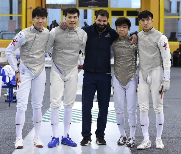 吴诺弘（左四）将与张家朗等人出征东京奥运花剑团体赛。