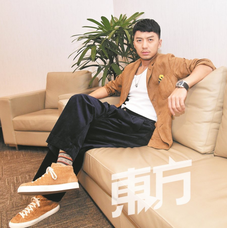 袁伟豪于2020年1月接受了大《东方娱乐》的采访。