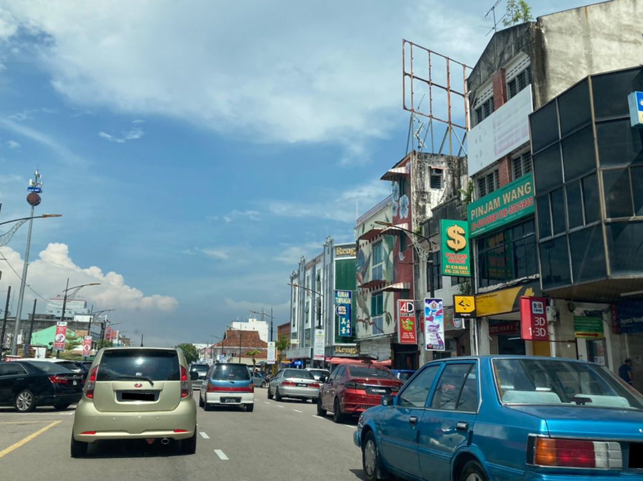 开放跨州首周末，峇县主要道路未见车潮。