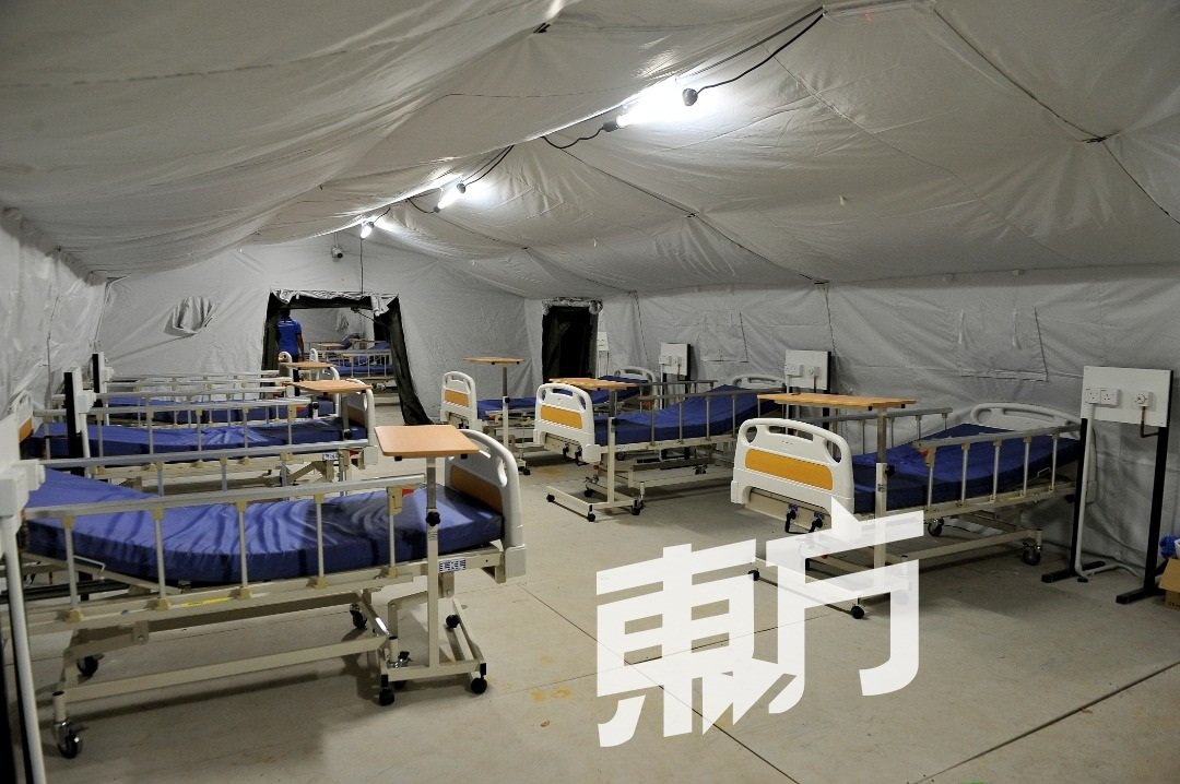 野战医院虽外观简朴，但内部全冷气化，设施完善。