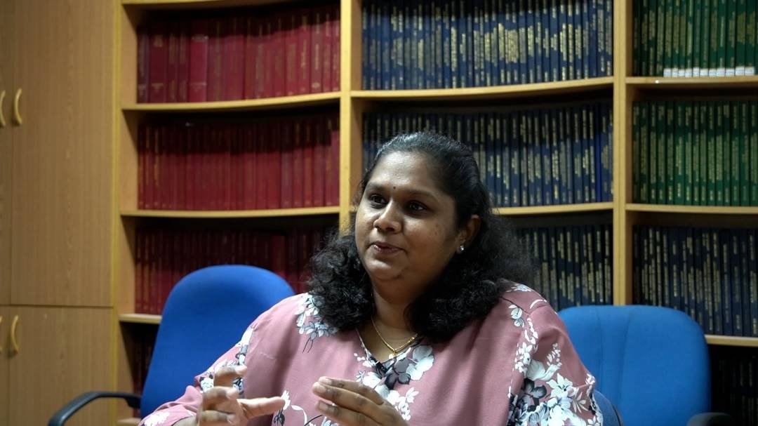 马来亚大学文学与社会科学学院印度研究系高级讲师妮蒂雅博士