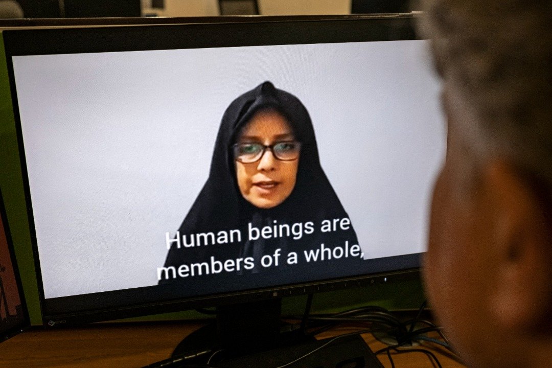 11月27日，伊朗最高精神领袖哈梅内伊的外甥女法里德·莫拉德哈尼因在YouTube发表的一段支持该国抗议活动的影片后被捕。（图取自法新社）