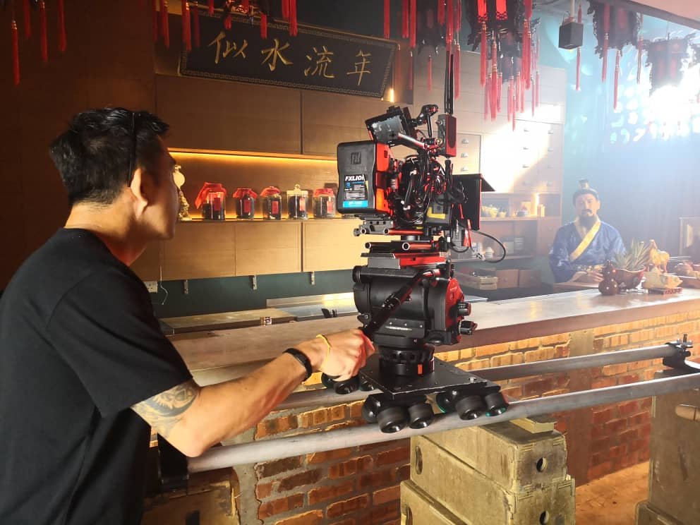 要制作出一支好的新年短片，除了有赖公司的前期策划工作，洪绍谦表示，遇到对的导演，也能让事情事半功倍。