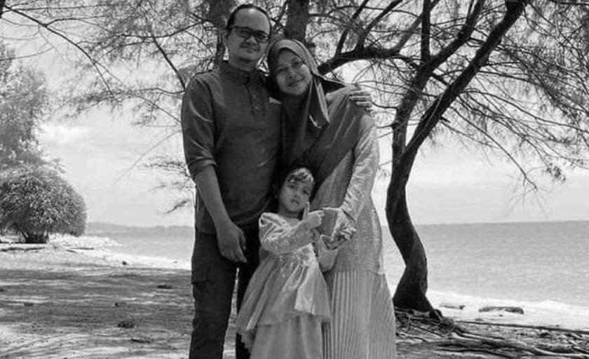 阿末古迈尼（左）与妻子西蒂艾莎及女儿扎拉哈娜，在生前的生活照。（图取自阳光日报）