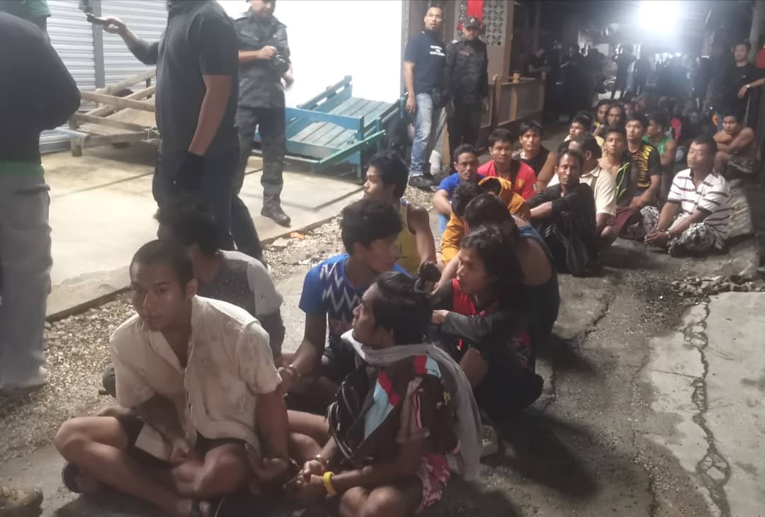 大马移民局日前在瓜拉牛啦渔村扣捕逾60名来自缅甸和印尼的非法外劳，并引起船主反映缺乏人手而无法出海作业。