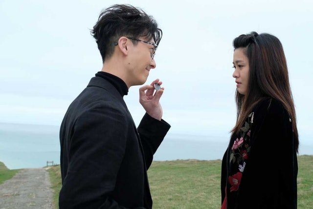 江嘉敏与王浩信拍《兄弟》时传出绯闻。