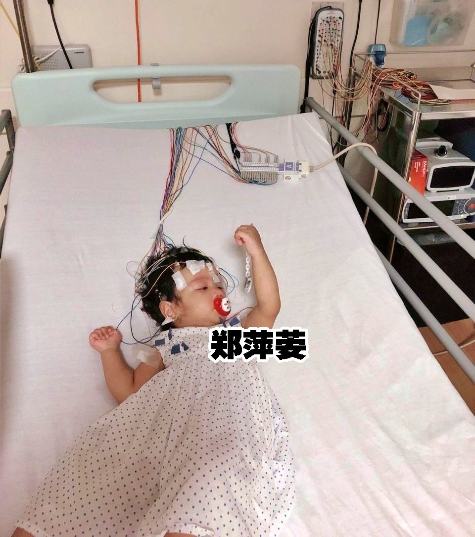 郑萍荌接受干细胞移植后，因为高烧不退，检验证实细菌感染，需要输入长达6个月的白血球。