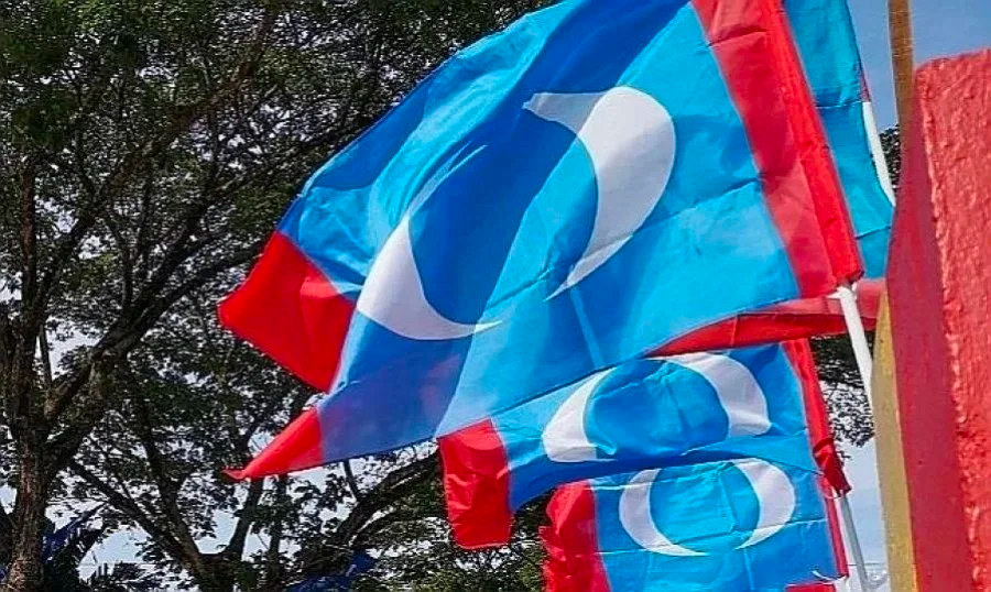 公正党在第14届全国大选，在槟州夺下4个国会议席，分别是峇东埔、峇央峇鲁、高渊及浮罗山背。