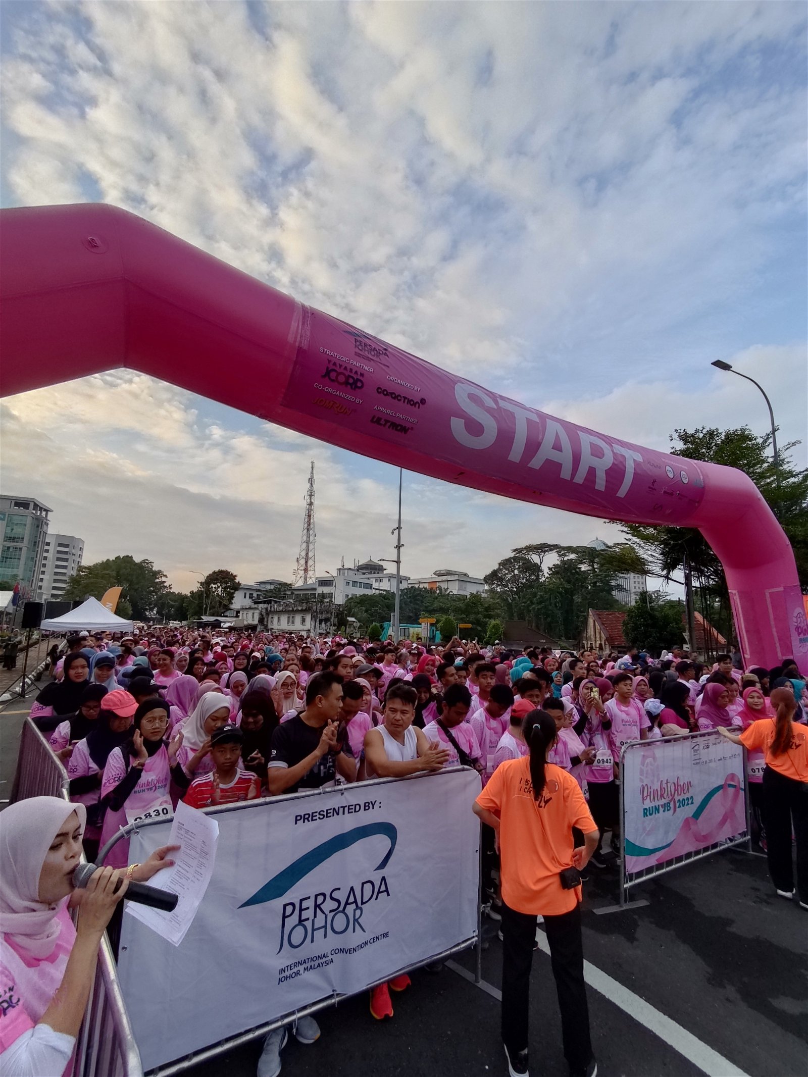 主办单位希望通过路跑活动宣传人民对乳癌的认知。