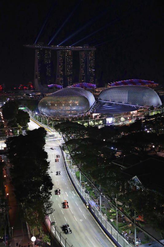 新加坡F1夜间赛今年恢复举办，图为从史丹福瑞士酒店观赛的情况。（档案照）