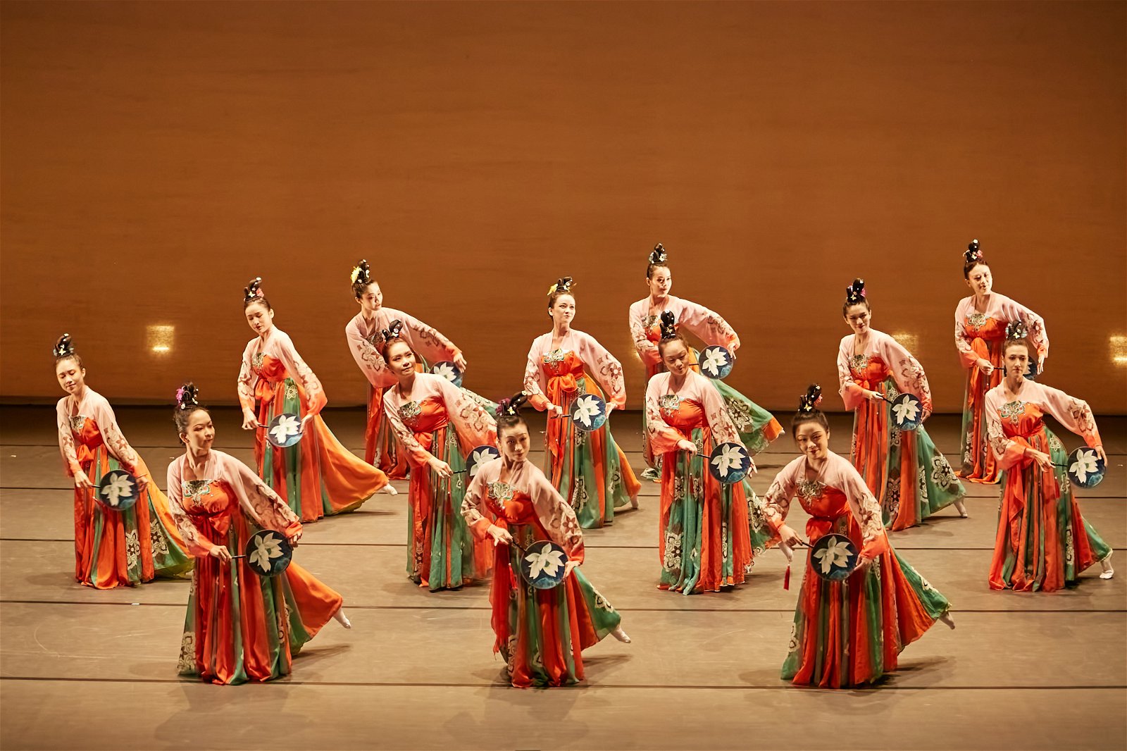 由吉隆坡汉风舞蹈团呈现的《袅袅》。