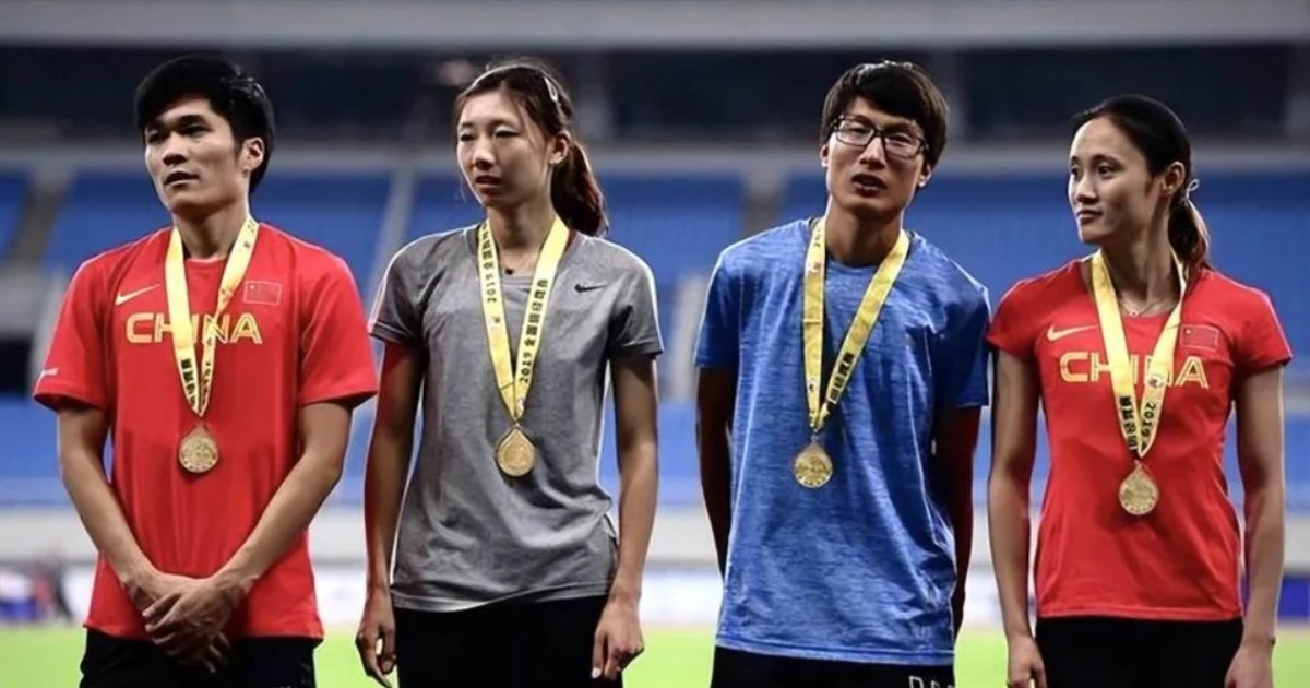 中国田径选手廖孟雪（左一）与童曾欢（左三）多次因外表男性化，遭质疑两人真实性别。（图取自网络）
