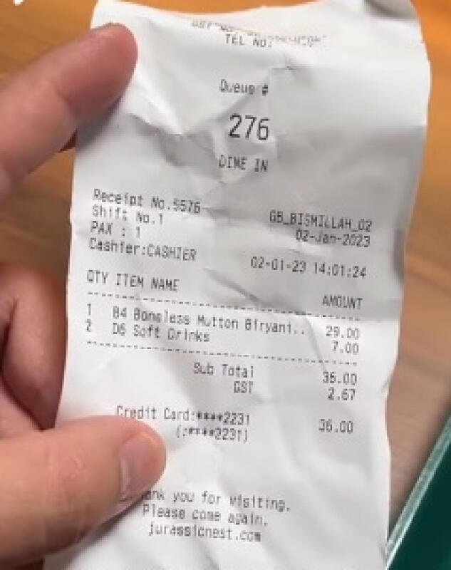 食客将账单放上网，黄姜饭加汽水共36新元（约118令吉80仙）。 （取自Instagram）