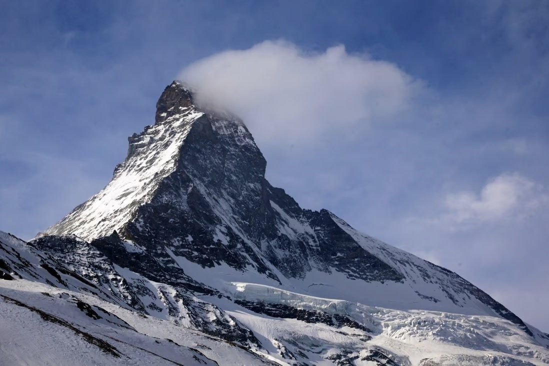 瑞士著名的马特峰。（图取自路透社）