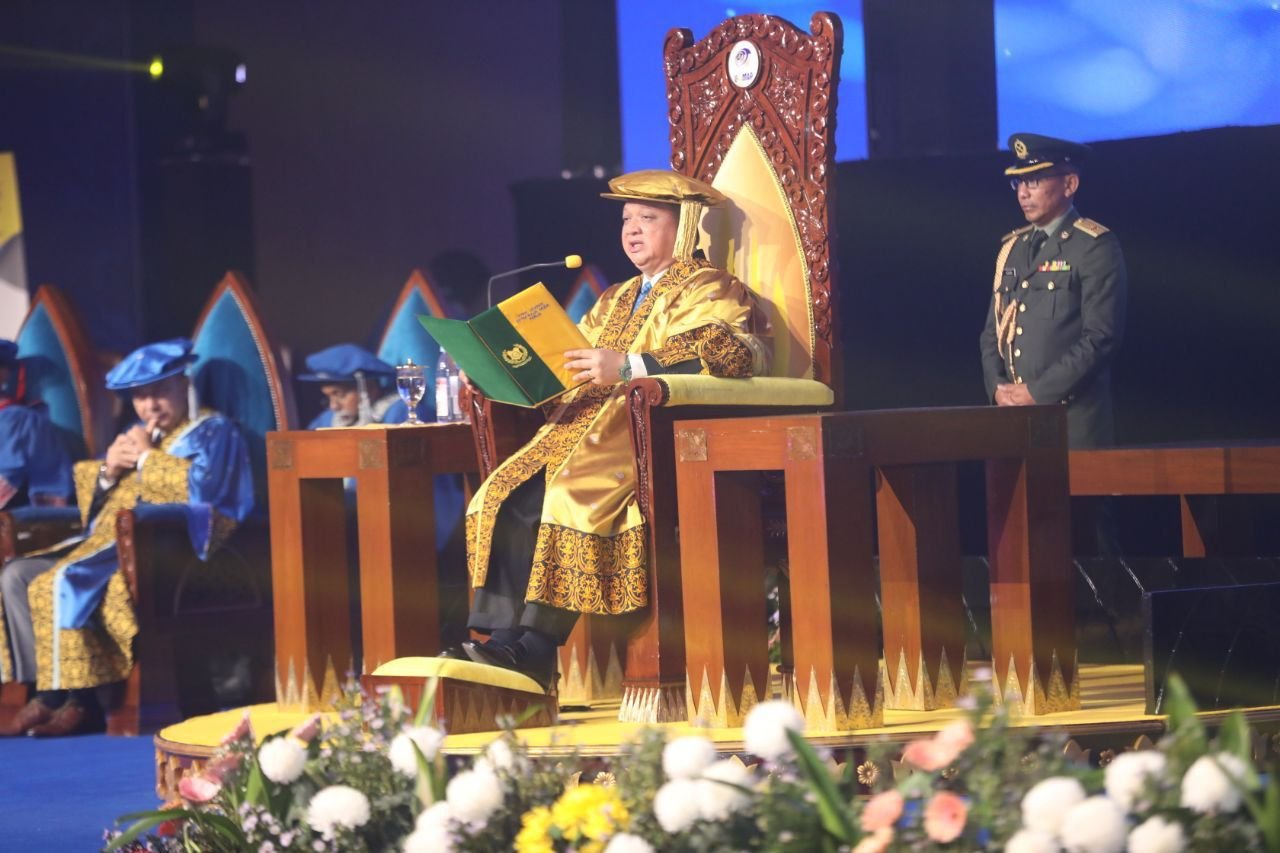 玻大名誉校长兼玻州王储端姑赛菲祖丁在玻州第18届毕业典礼上，宣布这项好消息。