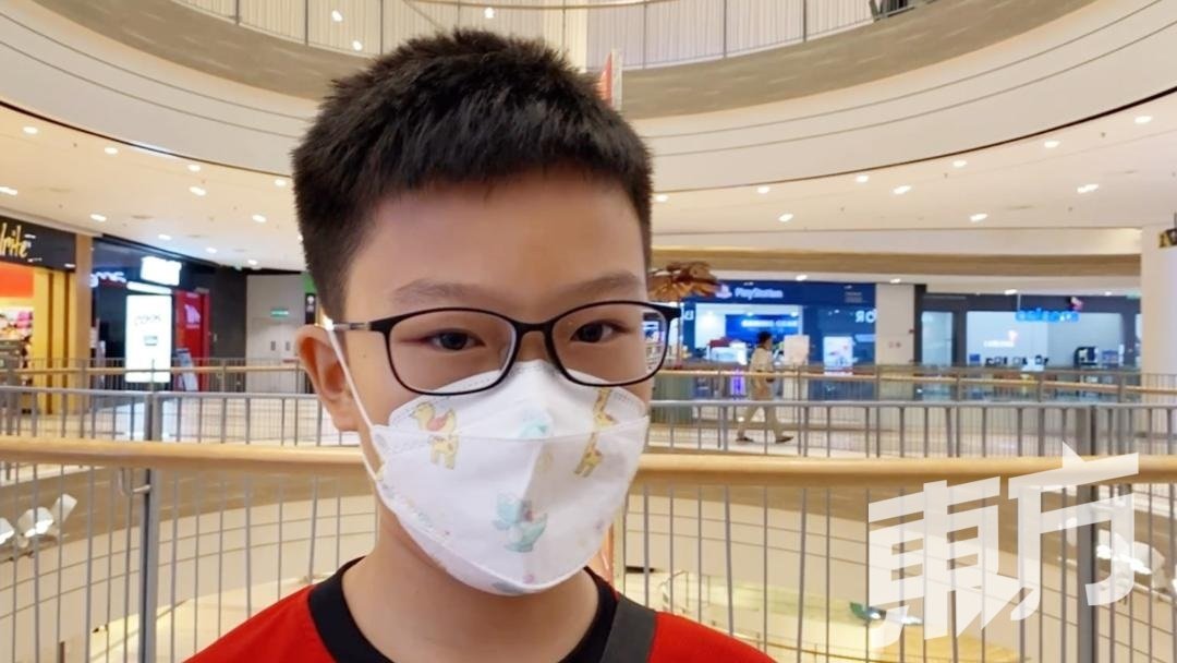 12岁的小六生王俊伟接受《东方日报》访问时说，他每年都将红包钱交给父母管理，而父母都会为他把红包钱储蓄起来。