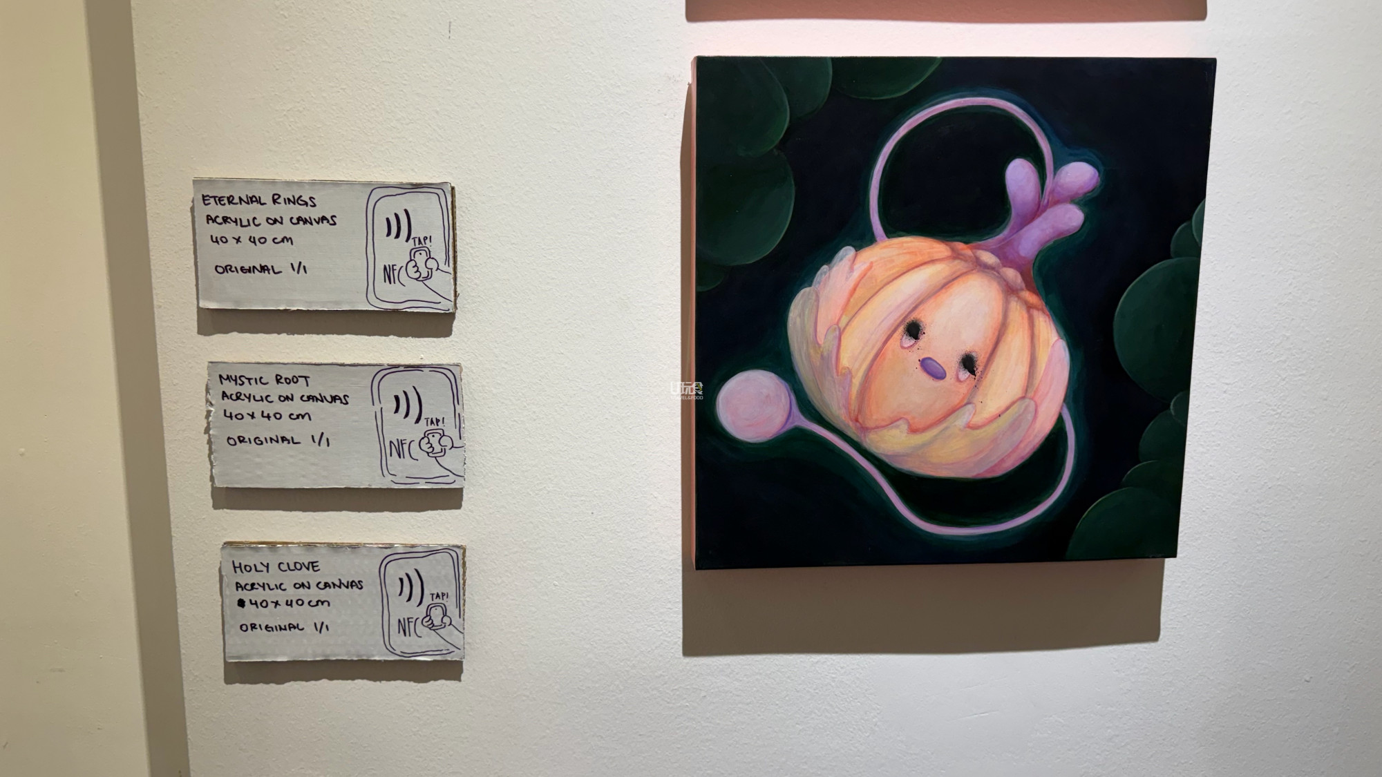 看展还能顺便玩城市寻宝！在3个场地找出指定纸箱艺术，感应NFC收集数位印章