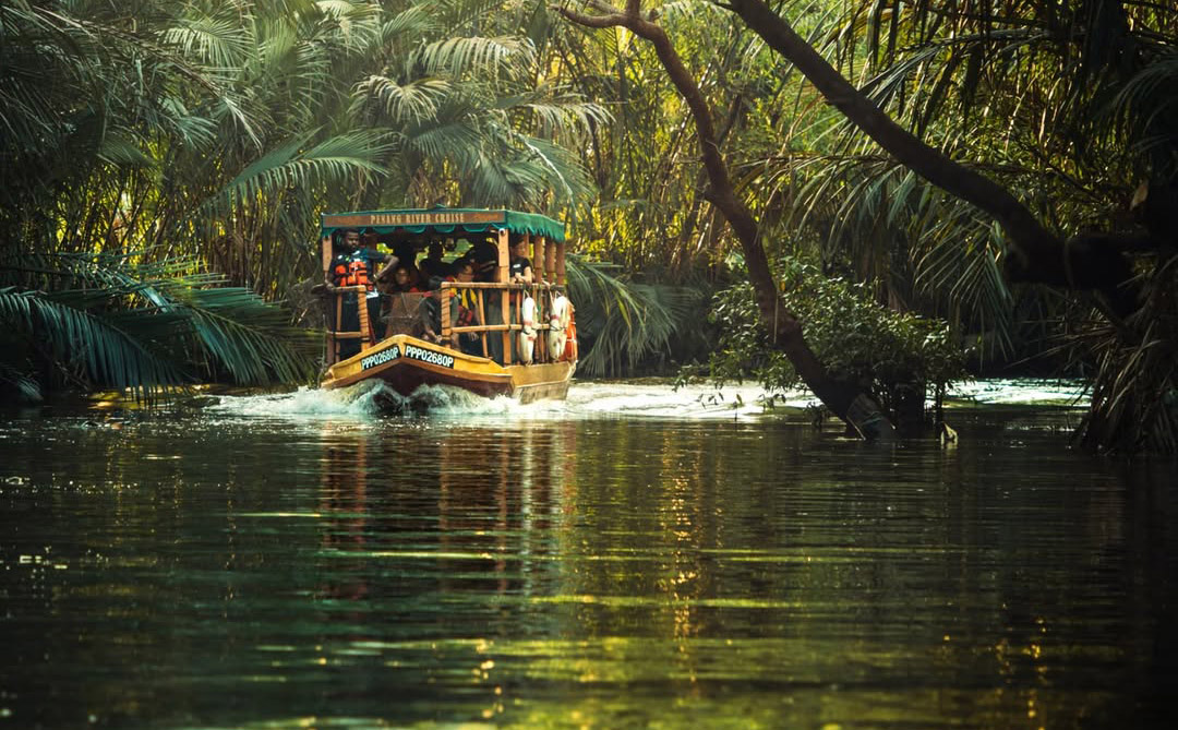 槟城河航（Penang River Cruise）