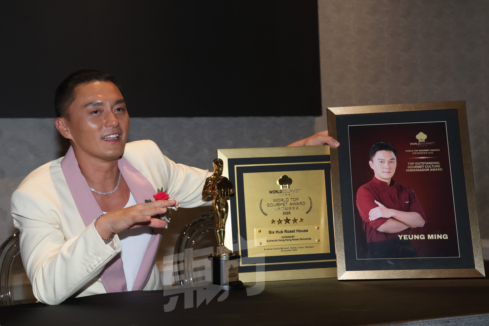 杨明即将会在沙巴开第三家分店，之后也会大马香港两边飞打理生意。