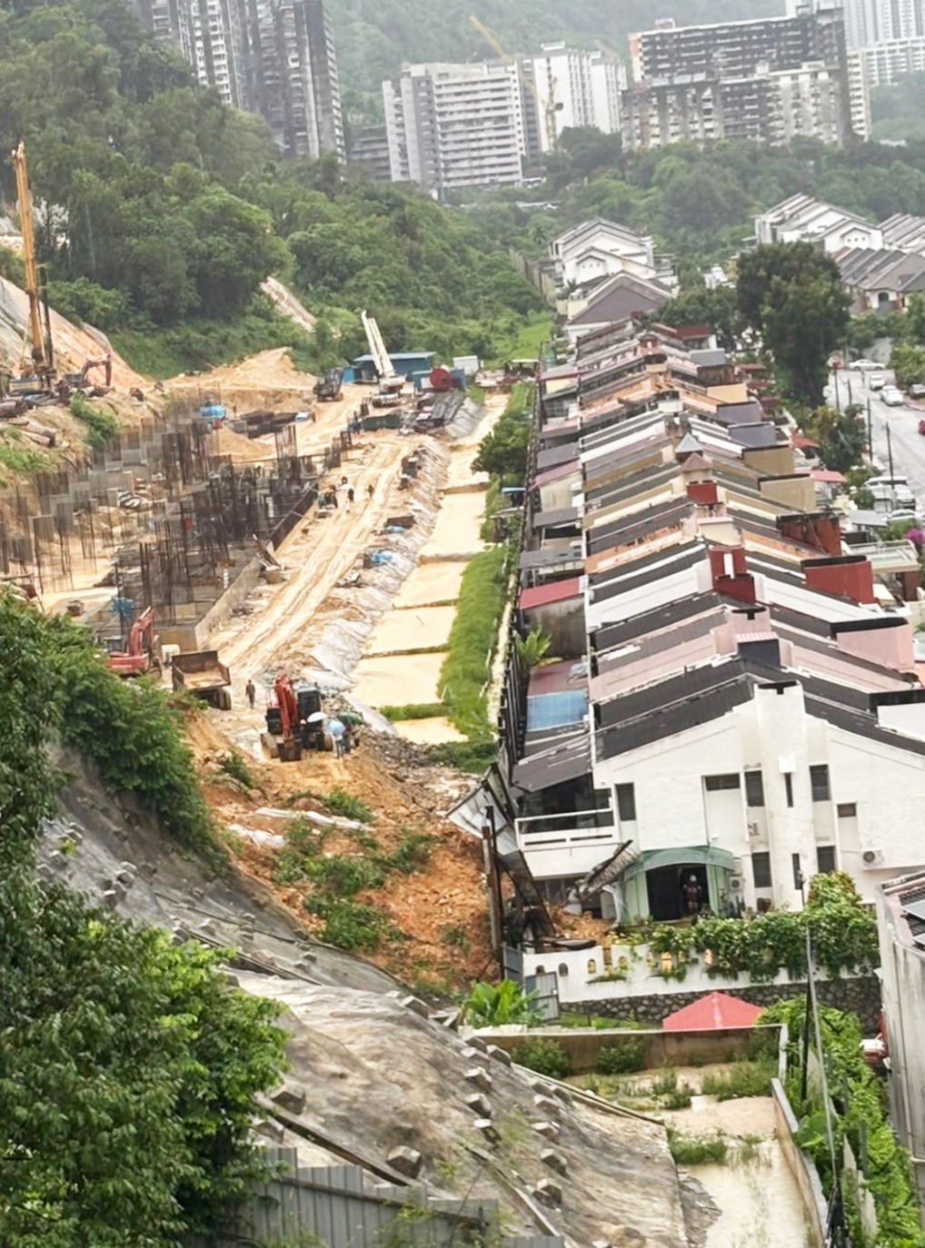 【垄尾土崩夺命】市厅将发停工令 促附近5住户暂时撤离