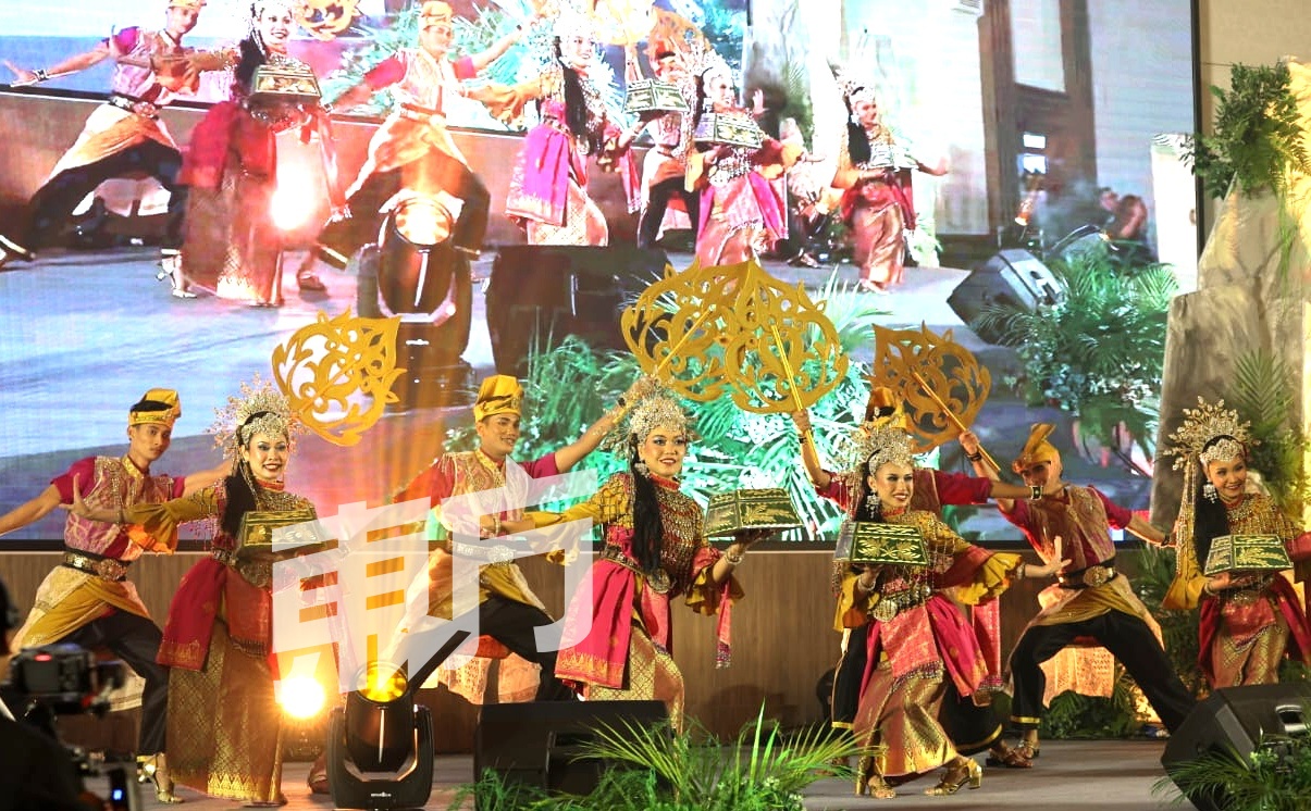 现场不仅为官方歌曲“Pesona Gombak-Hulu Langat”和宣传影片进行推介，同时准备了多项丰富精彩的当地社区文化表演。