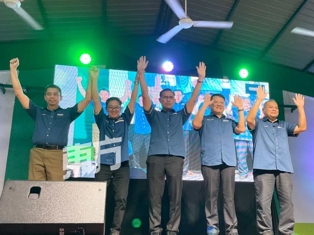 国盟宣布5名“全男班”候选人，左起为莫哈末雅兹、郭文强、莫哈末礼祖安、颜炳南和拉菲阿末。