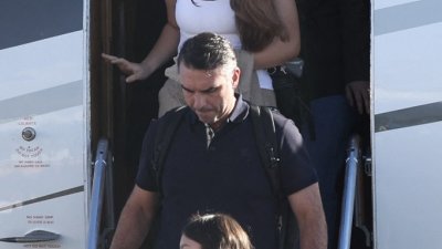 弗拉维奥抵达美国迈阿密　自称是巴西“合法领导人”