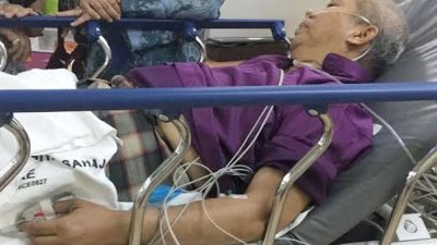 安努亚慕沙因胸口疼痛及呕吐，被送入理科大学医院接受治疗。