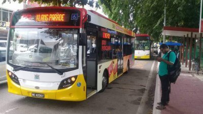 巴生北区的“我的雪兰莪”精明巴士已蓄势待发， 准备在本月15日开始免费载送民众到巴生北区。