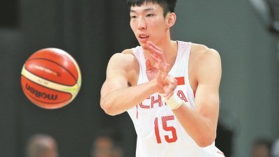 根据《休士顿纪事报》报导，休斯顿火箭将与周琦签下4年合约，周琦也将成为史上第六位踏上NBA舞台的中国球员。