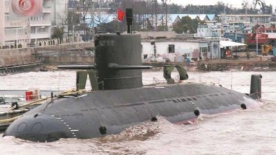 中国和印度紧张情势不断升高，解放军海军舰队在印度洋增加部署了一艘元级核动力潜舰。