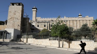 UNESCO将希伯伦古城列为世界文化遗产。图为古城内犹太教称为宗主教墓、伊斯兰教称为易卜拉希米清真寺之地。