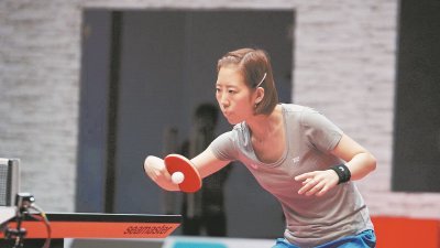 韩国的梁夏银（图）以3比1险胜中华台北一姐郑怡静，为梅兹队拿下致胜分。