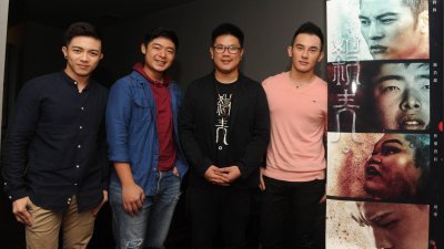 李弘寁（左起）、陈浩严、陈一湛及陈润锋为网络电影《杀青》进行宣传，希望大家多多支持！
