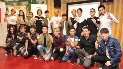 本地多位歌手到《娱协30》报名发布会撑场，包括MadAugust、朱浩仁、罗忆诗、刘界辉、彭进成及詹雪琳等。