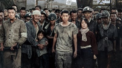 电影《军舰岛》3名主演苏志燮、黄晸玟及宋仲基将于8月9日来马宣传电影。