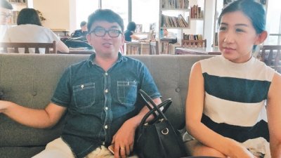 周晃毅（左）、王屏嬑这对夫妻档联手创业，他们认为人与人之间的尊重，是创业成功的关键。