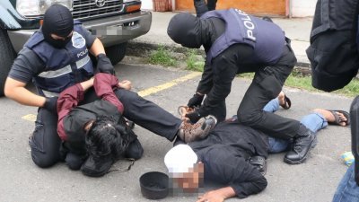 警方反恐组在过去一星期内，先后逮捕4名IS分子，当中包括3名印尼人。