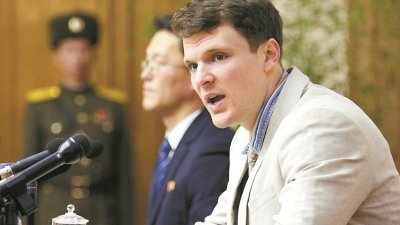 22岁美国大学生瓦姆比尔，以植物人状态从朝鲜获释回国几天内逝世，这是他于2016年2月29日在平壤一个新闻发布会上发言。