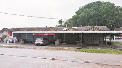 甘榜巴野的老旧商店将于7月5日开启重建工程，受影响业主获得市议会通融可继续营业至7月4日。