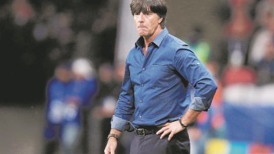 无法对智利打破洲际杯逢南美队不胜魔咒的德国主帅勒夫（图），只能将国家队百胜里程碑押后。
