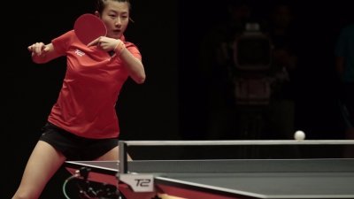 作为中国女乒队长，丁宁（图）在T2亚太联赛的首秀，以2比2战平中华台北一姐郑怡静。