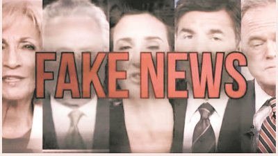 褒扬总统特朗普政绩的2020年竞选宣传广告，出现电视台5名新闻主播的照片，打上“FAKE NEWS”（假新闻）两个字。