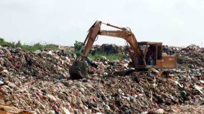待新垃圾场计划确定后，目前柔州运作的其他垃圾场将成垃圾转运站。