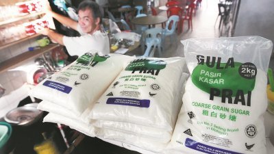 尽管糖厂要求调高白糖价格，政府决定现阶段不调涨白糖价格，因国际原糖价格已下降。