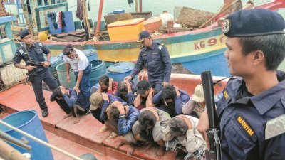 关丹渔民希望渔业局与大马海事执法机构加强执法，阻止越南渔民非法入境捕捞海参。
