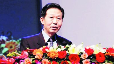 肖捷取代“落选”的中央委员杨晶，出任任中央国家机关工委书记。