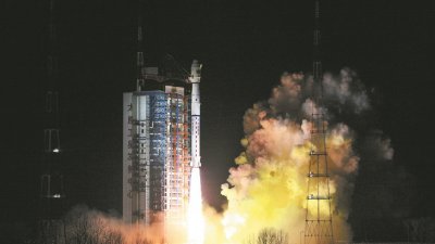 中国山西省太原卫星发射中心周三凌晨2时35分，以长征四号丙运载火箭，成功将“风云三号D”气象卫星发射升空，该卫星顺利进入预定轨道。